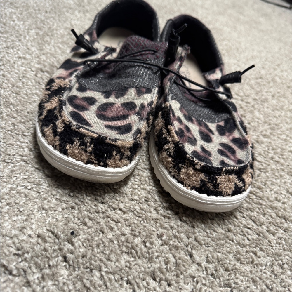 Women’s “Wendy” cheetah print Hey Dude